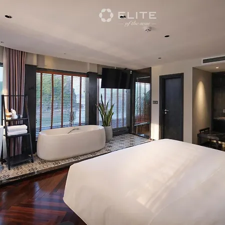 Elite Of The Seas Hotel Ha Long Exterior photo
