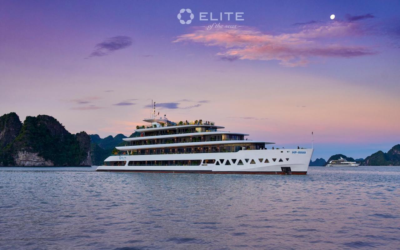 Botel Elite Of The Seas Hạ Long